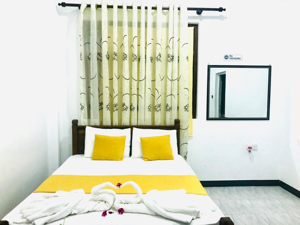 Freedom Inn Negombo Extérieur photo